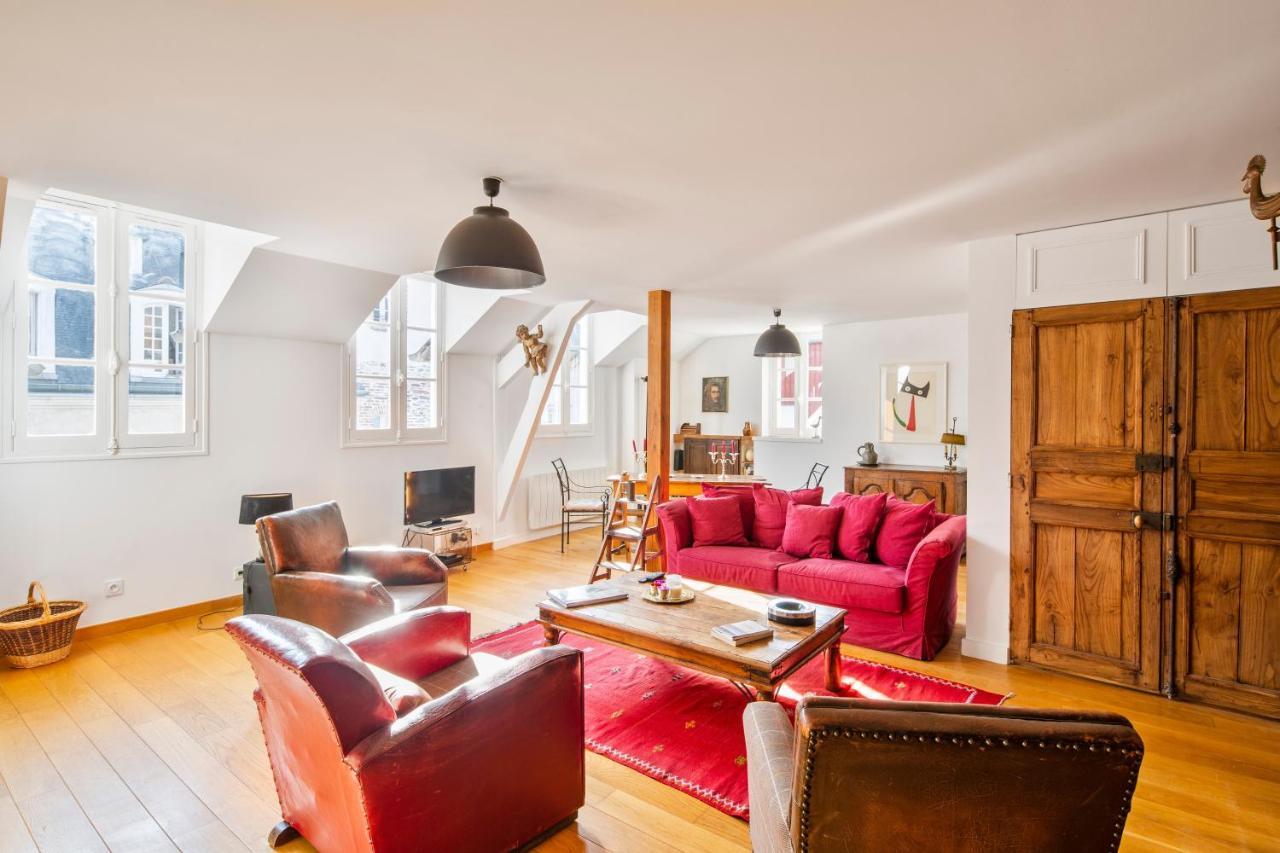 レンヌSotto Le Stelle - Fabuleux Duplex D'Hyper Centreアパートメント エクステリア 写真