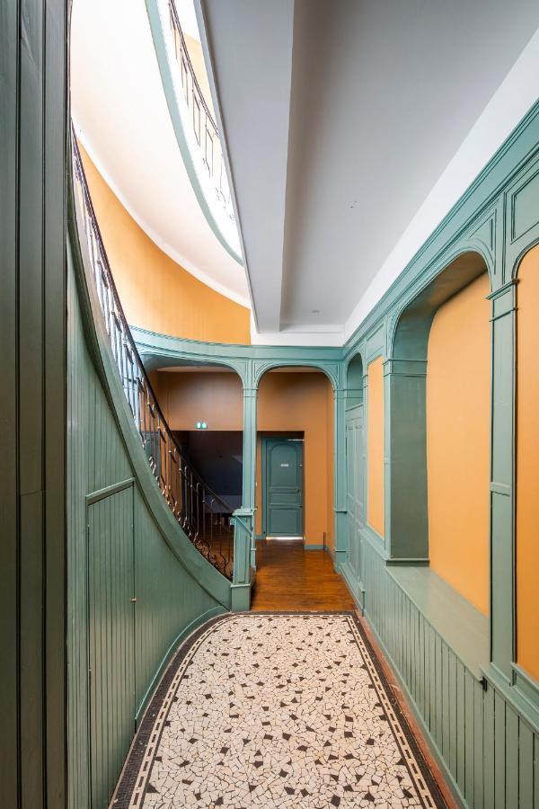レンヌSotto Le Stelle - Fabuleux Duplex D'Hyper Centreアパートメント エクステリア 写真